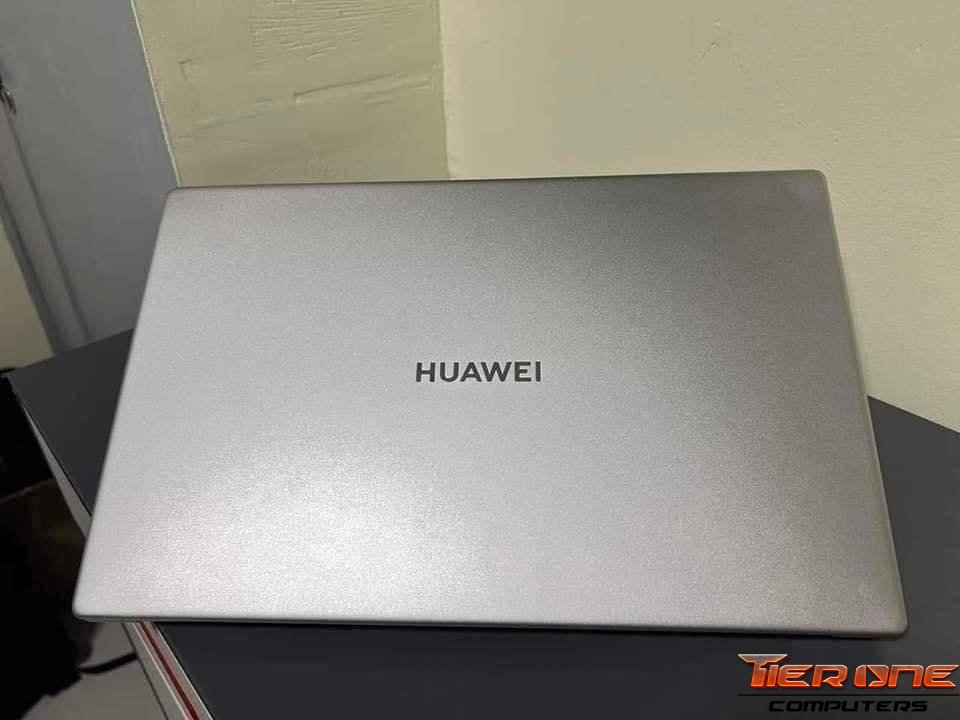 HUAWEI MATEBOOK | Ryzen 7 | 8GB RAM | 512GB SSD