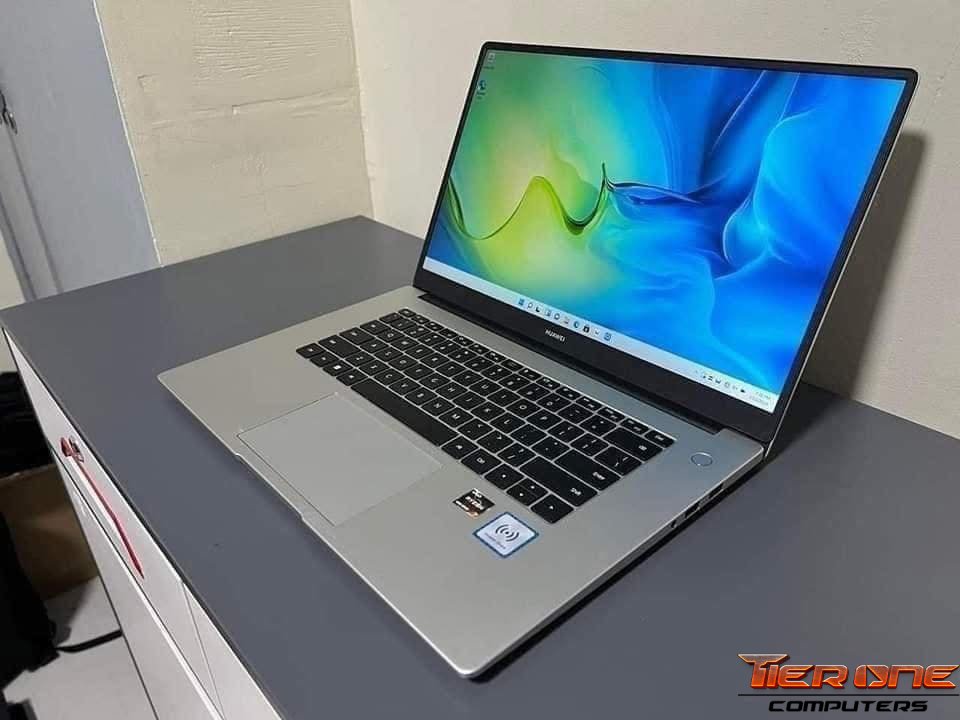 HUAWEI MATEBOOK | Ryzen 7 | 8GB RAM | 512GB SSD