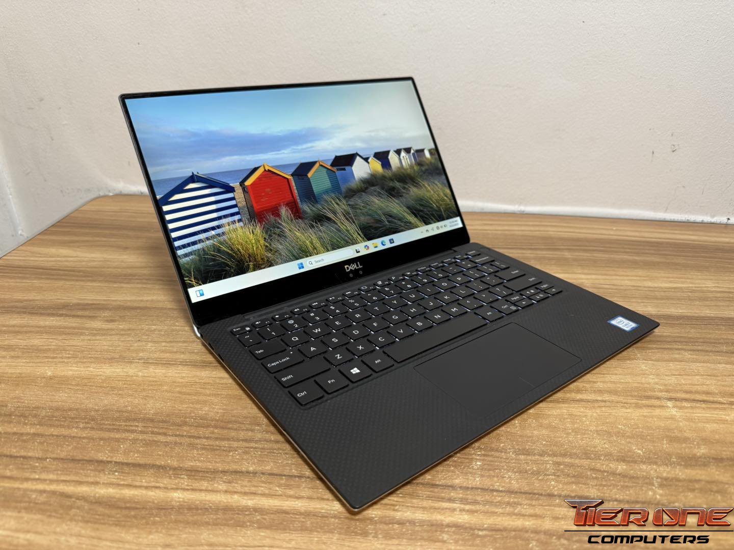 DELL XPS | i7 8th Gen | 8GB RAM | 256GB SSD
