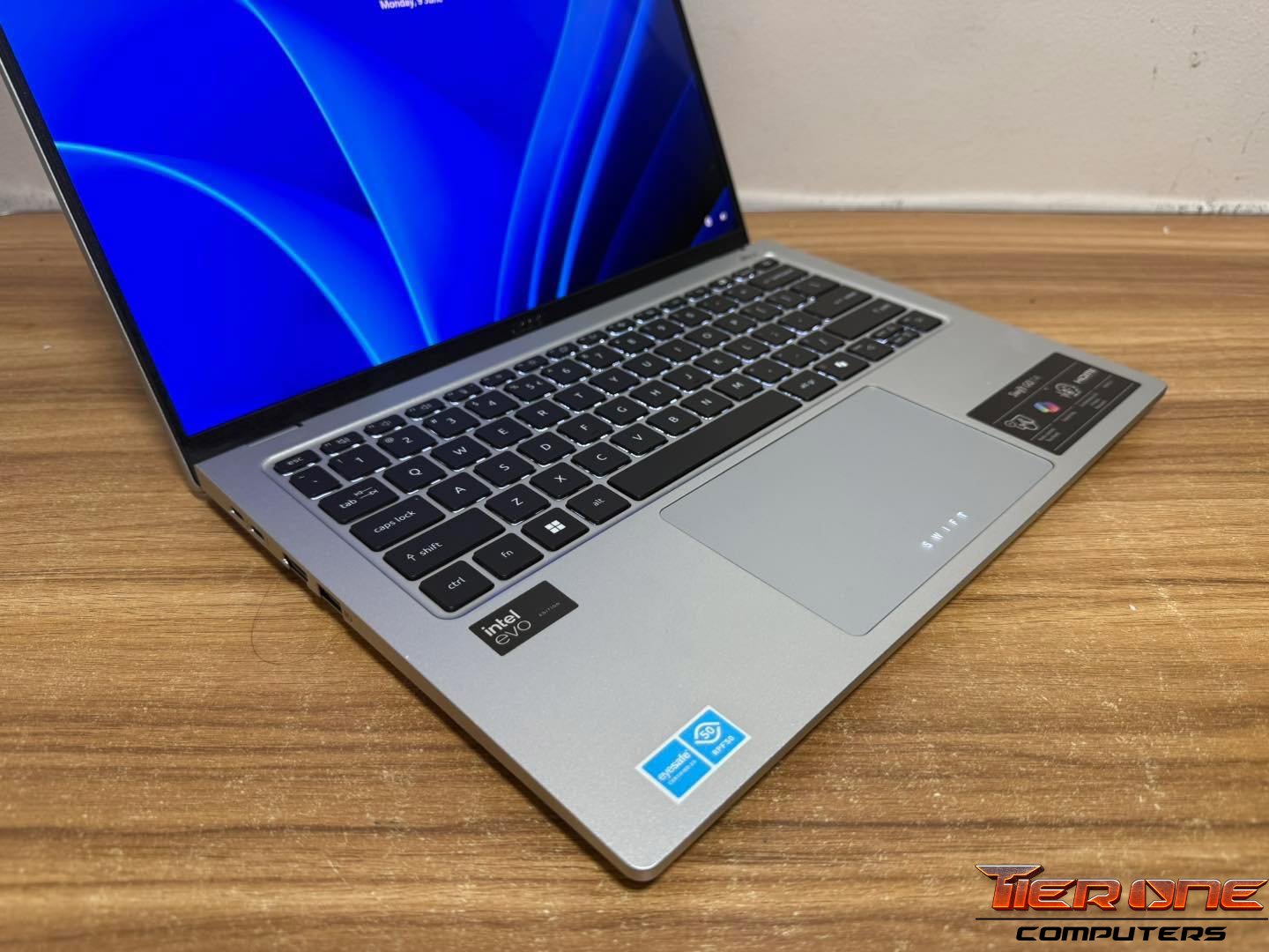 ACER SWIFT GO | Ultra 5 | 16GB RAM | 512GB SSD