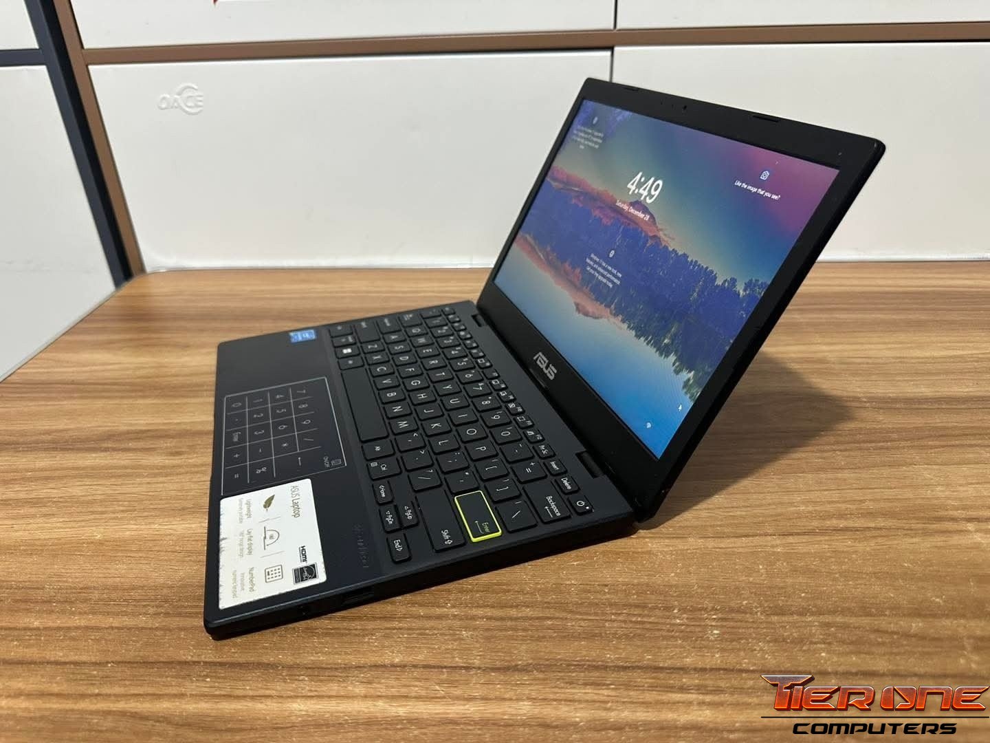 ASUS VIVOBOOK | Intel Celeron | 4GB RAM | 64GB SSD