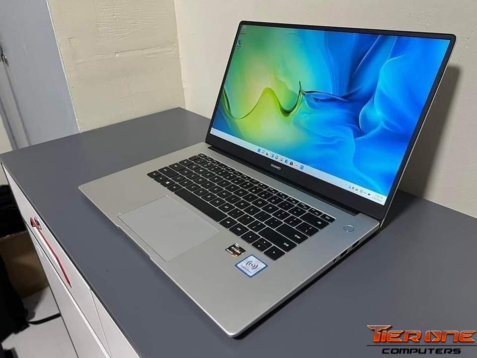 HUAWEI MATEBOOK D15 | Ryzen 7 | 8GB RAM | 512GB SSD