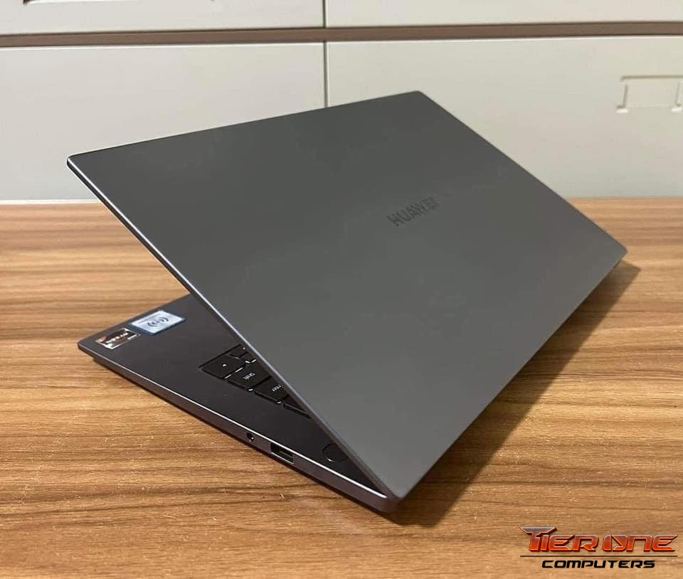 HUAWEI MATEBOOK D14 | Ryzen 7 | 8GB RAM | 512GB SSD