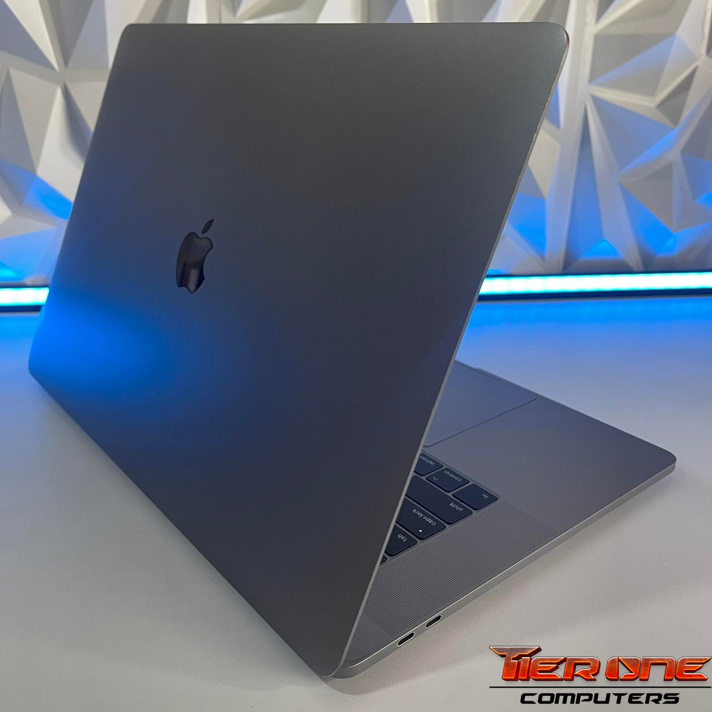 Apple MacBook Pro | Intel Core i7 | 16GB RAM | 512GB SSD