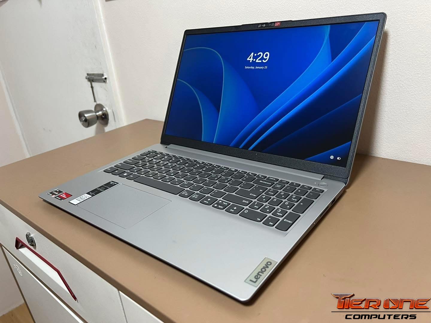 Lenovo ideapad 1 | Ryzen 5  |  8GB  RAM | 256GB SSD