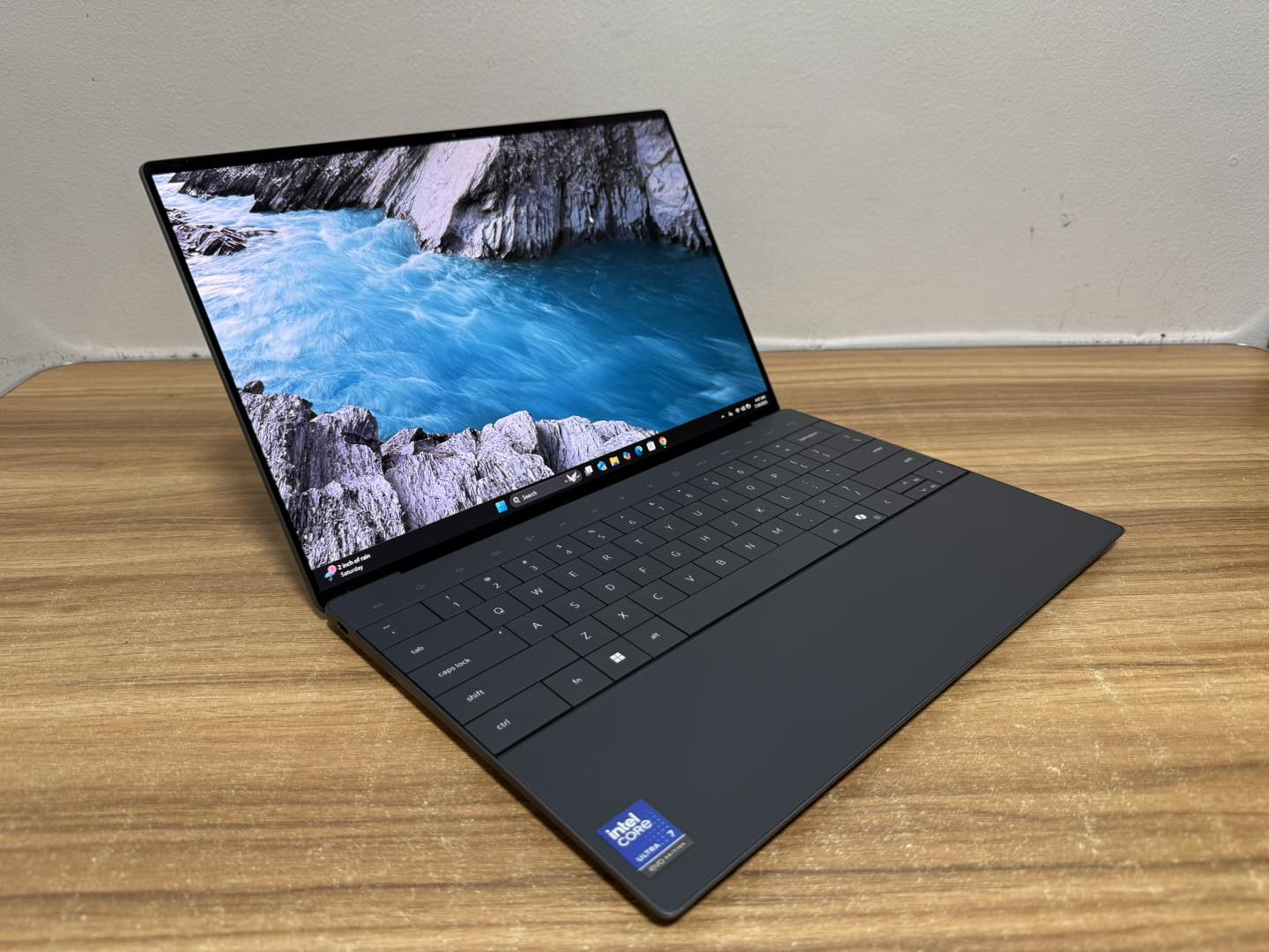 DELL XPS | Ultra 7 | 16GB RAM | 512GB SSD | ARC 140V